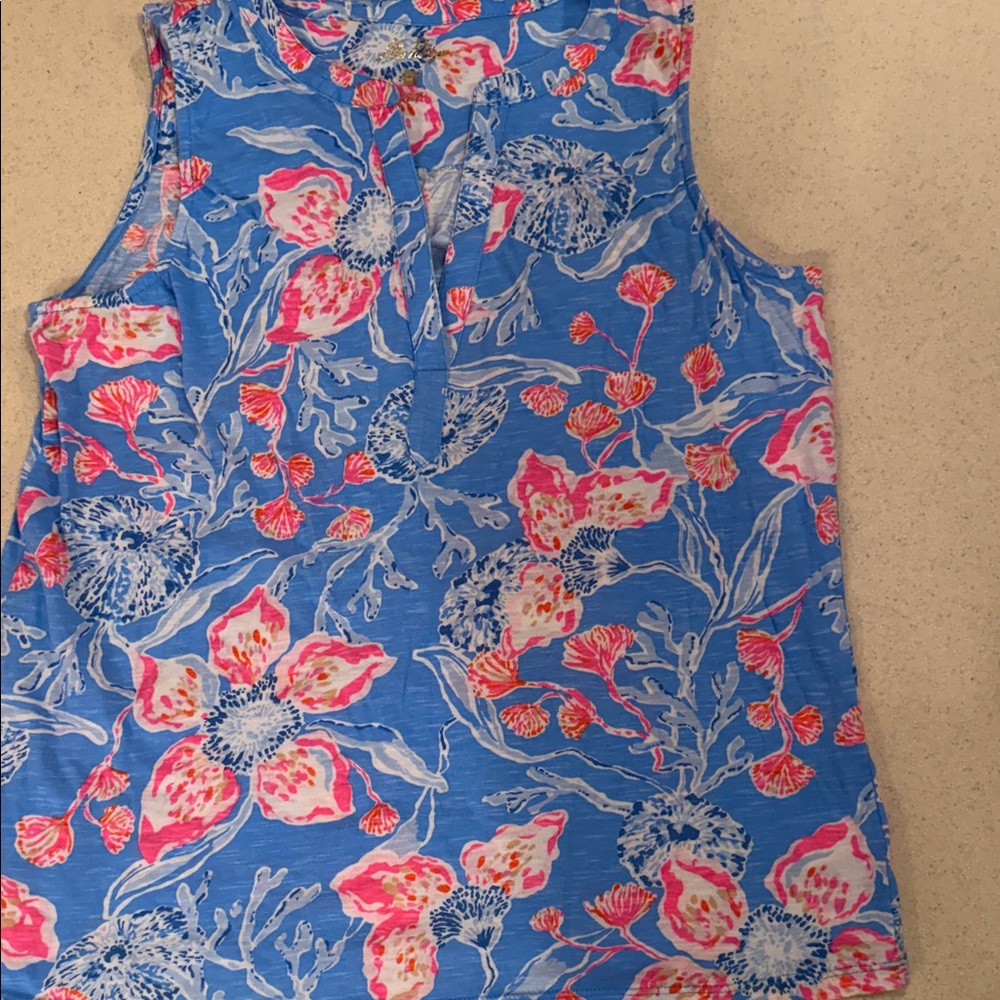 Lilly Pulitzer Blue Sleeveless Floral Tank with Pink Accents /Med
